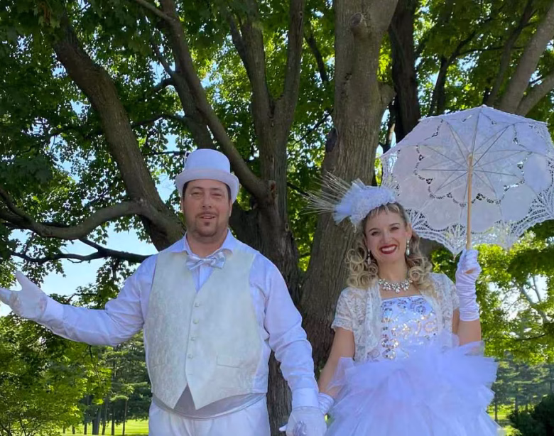 Animations originales pour votre mariage : 5 spectacles de cirque qui émerveillent vos invités