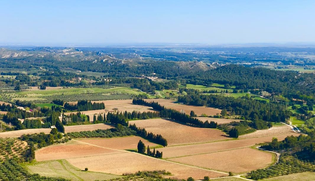 Comment le bien-être influence les choix immobiliers dans l'hérault