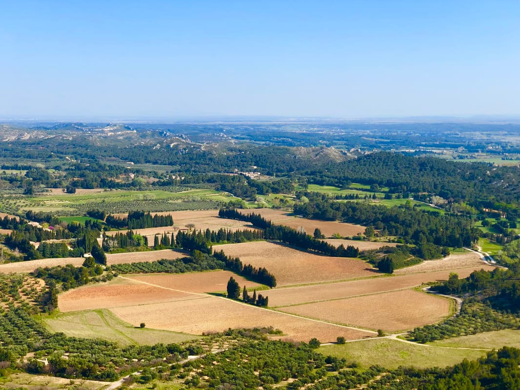 Comment le bien-être influence les choix immobiliers dans l'hérault